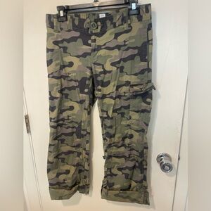 Old Navy ladies camouflage stretch cargo pants cotton lightweight sz 4